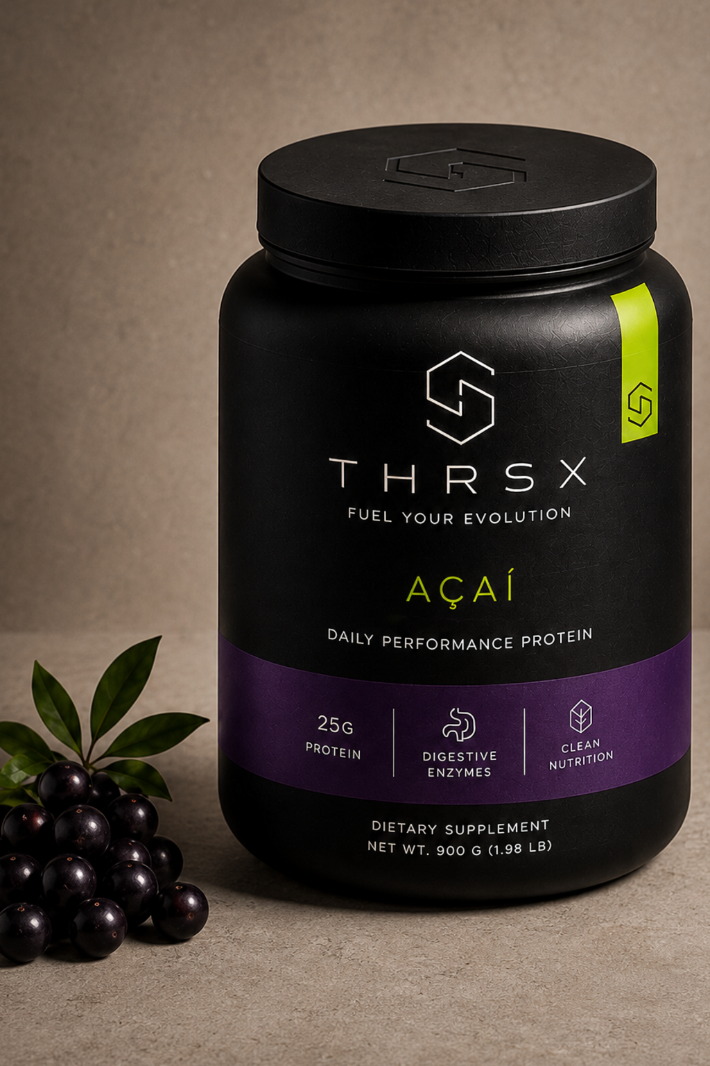 Envase negro mate THRSX Açaí Daily Performance Protein con franja morada y acentos lima